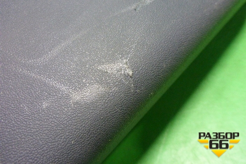 Обшивка стойки центральная нижняя левая (8200034955) для Renault Megane 2 с 2002-2009г (Меган)