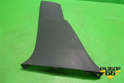 Обшивка стойки центральная нижняя левая (8200034955) для Renault Megane 2 с 2002-2009г (Меган)