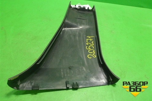 Обшивка стойки центральная нижняя левая (8200034955) для Renault Megane 2 с 2002-2009г (Меган)