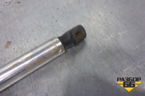 Амортизатор двери багажника для Volkswagen Passat (B5) с 1996-2005г (Пассат Б5)