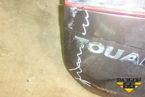 Дверь багажника без стекла (7P6827025B) для Volkswagen Touareg с 2010-2018г (Туарег)