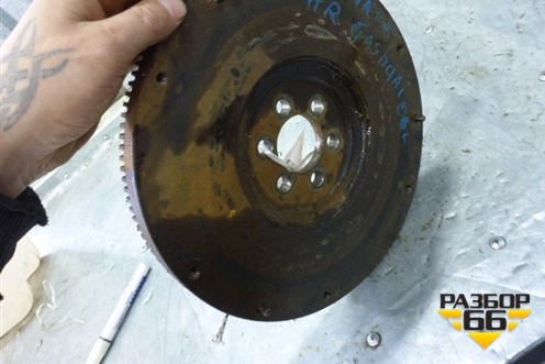 Маховик (1.6л HR МКПП) для Nissan Qashqai (J10E) с 2006-2013г (Кашкай)