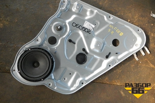 Стеклоподъёмник механический задний правый для Kia Ceed с 2006-2012г (Сид 1)