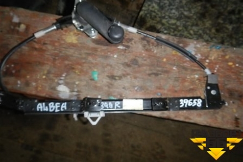 Стеклоподъёмник механический задний правый для Fiat Albea с 2003г (Альбеа)