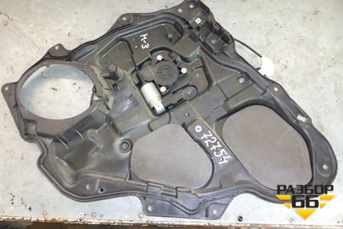 Стеклоподъёмник электрический задний правый для Mazda Mazda 3 (BK) с 2003-2009г 