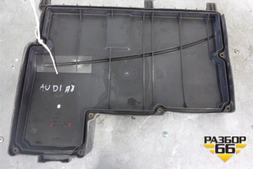 Крышка блока предохранителей (4D1937128F) для Audi A8 с 1998-2003г (А8)