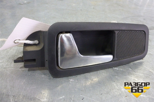 Ручка внутренняя двери задней левой (4D0839019G) для Audi A8 с 1998-2003г (А8)