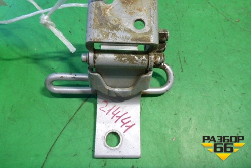 Петля двери передней левой нижняя (4D0831411D) для Audi A8 с 1998-2003г (А8)