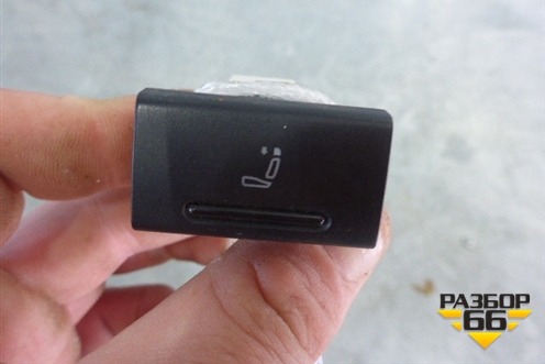 Кнопка обогрева сидений (4D0959768) для Audi A8 с 1998-2003г (А8)