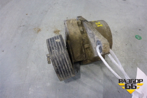 Ролик натяжитель ремня навесного оборудования для Volvo XC90 с 2002-2015г (ХС90)