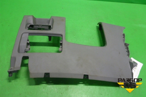 Накладка на торпедо (над коленями водителя) (8200140742) для Renault Scenic с 2003-2009г (Сценик)