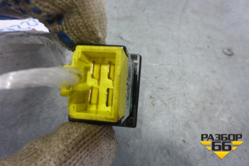 Кнопка обогрева заднего стекла для Kia Shuma с 2001-2004г (Шума)