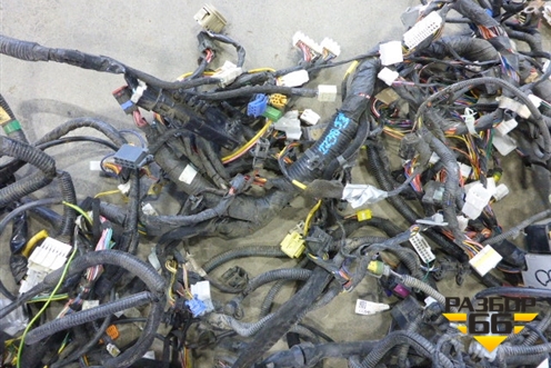 Проводка подкапотная для Infiniti Infiniti QX56/QX80 (Z62) с 2010г (Ку икс56/80)