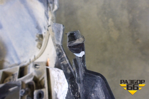 Бампер передний (после 2014г под парктроник и омыватели) для Land Rover Discovery 4 с 2009-2016г (Дискавери)