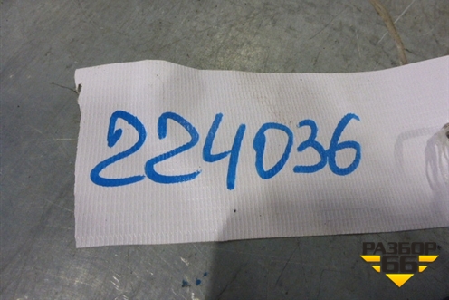 Заглушка в задний бампер (8U0807441A) для Audi Q3 с 2011-2018г (Ку 3)