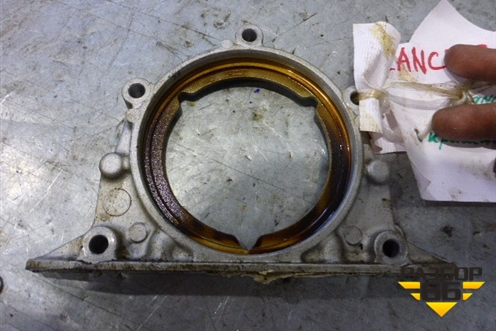 Крышка коленвала задняя (1.6л 4G18) для Mitsubishi Lancer-9  с 2003-2008г (Лансер)