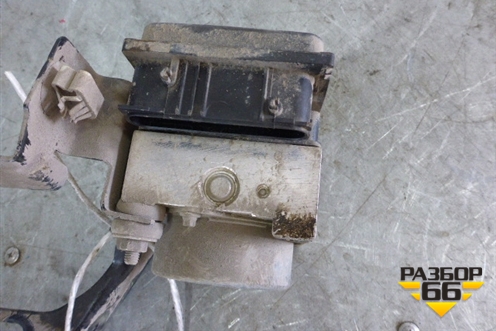 Блок ABS (476604621R) для Nissan Almera G15 с 2012г (Альмера Г15)