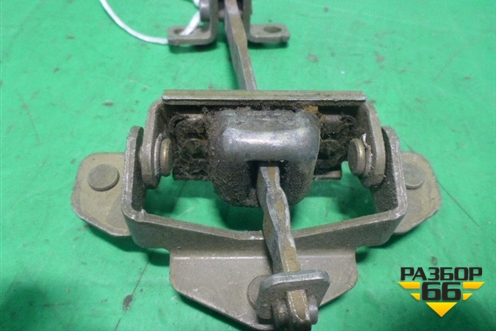 Ограничитель двери правой  (1930649) для Scania 5 R Series с 2004-2016г