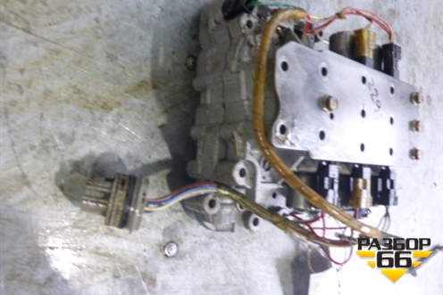 Блок клапанов (1.6л) для Mitsubishi Lancer-9  с 2003-2008г (Лансер)