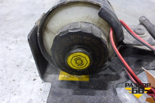 Бачок главного цилиндра сцепления  (1381561) для Scania 5 R Series с 2004-2016г