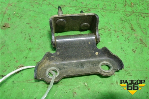 Петля двери багажника (6881048010) для Lexus RX 300/330/350 с 2003-2009г (РХ)