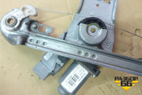 Стеклоподъёмник электрический задний левый для Peugeot 307 с 2001-2007г