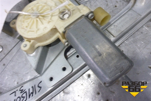 Стеклоподъёмник электрический задний левый (820023258A) для Renault Symbol с 2008г (Симбол)