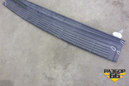 Накладка заднего бампера (до 2012г) (5216260040) для Toyota Land Cruiser (200) с 2008г (Ленд Крузер)