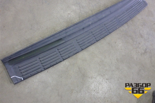 Накладка заднего бампера (до 2012г) (5216260040) для Toyota Land Cruiser (200) с 2008г (Ленд Крузер)