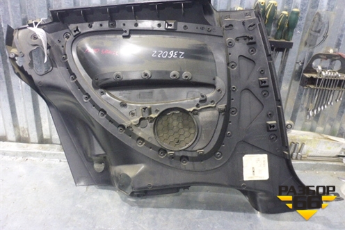 Обшивка салона боковая правая (3х дверный кузов) для Fiat Grande Punto с 2005г (Гранде Пунто)