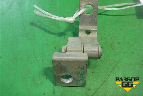 Петля двери передней правой нижняя (51769745) для Fiat Grande Punto с 2005г (Гранде Пунто)