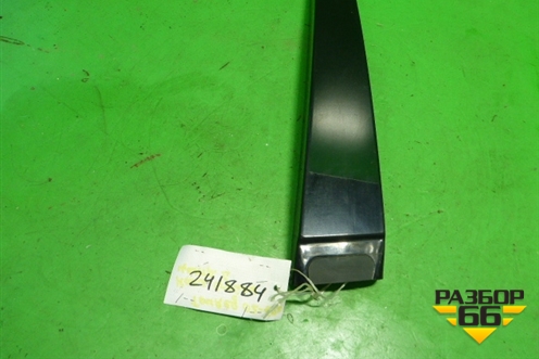 Накладка стойки (центральной левой) для Volkswagen Touareg c 2002-2010г (Туарег)