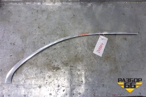 Накладка двери задней правой (хром на рамку) для Mercedes Benz C-Klass W205 с 2014г (Ц)