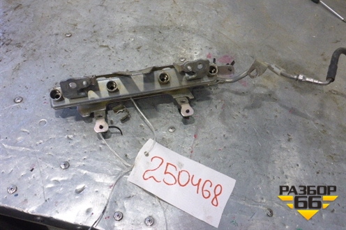 Рейка топливная рампа (1.6л) для Nissan Tiida (C11X) с 2004-2013г (Тиида)