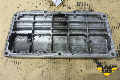 Крышка блока цилиндров (рокерного вала DC1107) (1420745) для Scania 5 R Series с 2004-2016г