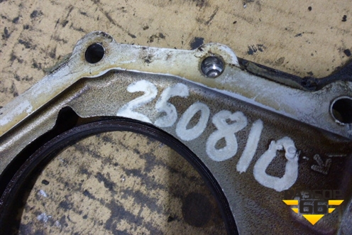 Крышка коленвала задняя (1.6л 4G18) для Mitsubishi Lancer-9  с 2003-2008г (Лансер)