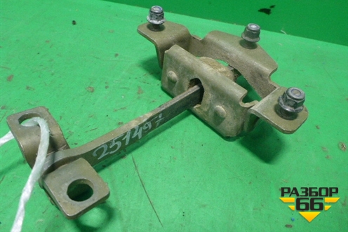 Ограничитель двери правой  (1930649) для Scania 5 R Series с 2004-2016г