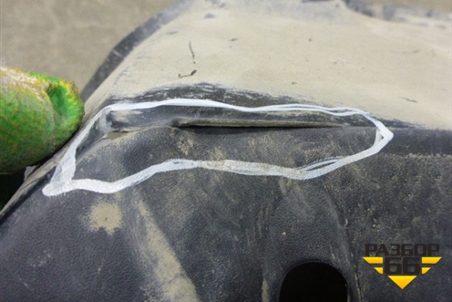 Защита антигравийная левая (задняя) (5872448031) для Lexus RX 300 c 2009-2015г (РХ)