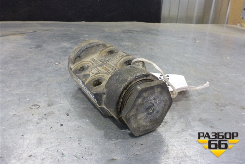 Кронштейн крепления торсиона  (левый) (1076745) для Volvo TRUCK FH с 2002-2008г (ФШ)