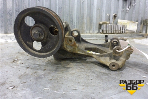 Кронштейн генератора для Peugeot 407 с 2004г