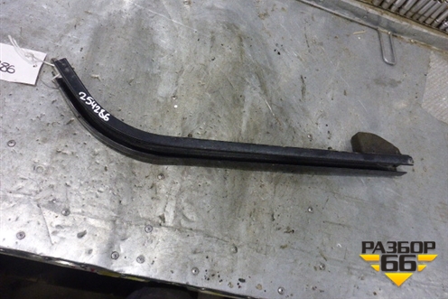 Направляющая двери сдвижной (средняя) для Peugeot Partner Tepee с 2008г (Партнер Типпи)