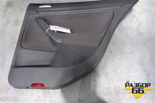 Обшивка двери задней правой под электрику (седан) (1K5867212C) для Volkswagen Jetta с 2005-2011г (Джетта)