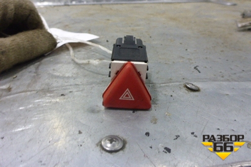 Кнопка аварийной сигнализации (1K0953509A) для Volkswagen Jetta с 2005-2011г (Джетта)