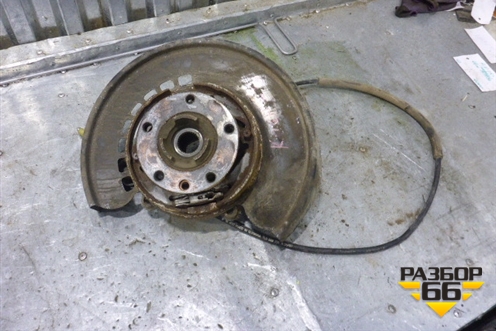 Кулак задний левый (4.8л) для Porsche Cayenne с 2003-2010г (Каен)