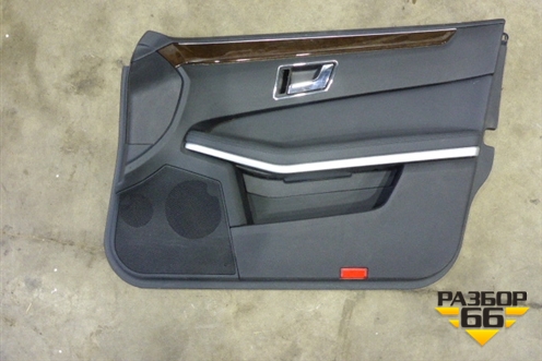 Обшивка двери передней правой под электрику для Mercedes Benz E-Klass W212 с 2009-2016г (Е)