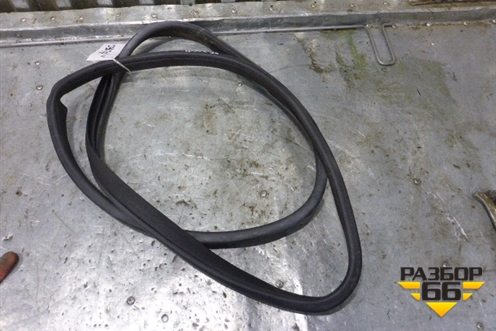 Уплотнитель двери задней правой для Mercedes Benz E-Klass W212 с 2009-2016г (Е)