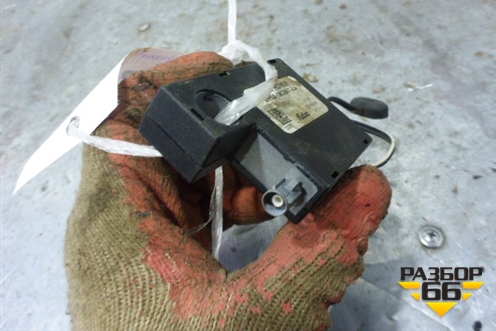 Антенна электрическая (6H5218C847AA) для Land Rover Freelander 2 с 2007г (Фрилендер)