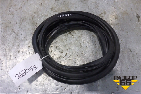 Уплотнитель двери задней левой для Subaru Legacy Outback (B14) с 2009-2014г (Легаси Аутбек)