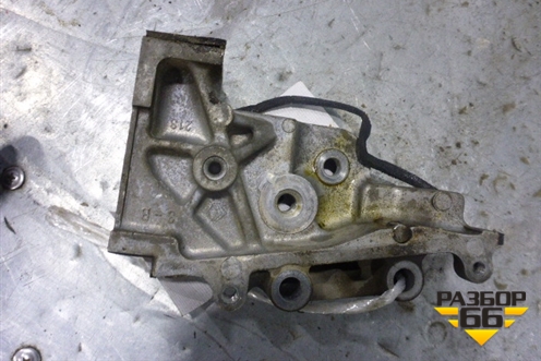 Кронштейн двигателя передний для Subaru Legacy Outback (B14) с 2009-2014г (Легаси Аутбек)