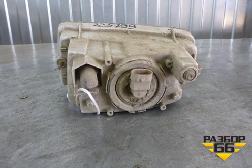 Фара противотуманная правая (до 2005г) для Toyota Land Cruiser (100) с1998-2007г (Ленд Крузер)